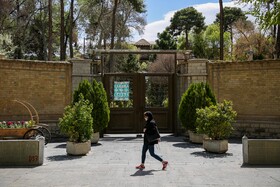 «ورودی عمارت چهلستون اصفهان» در پی شیوع ویروس کرونا چند روز مانده به نوروز 99