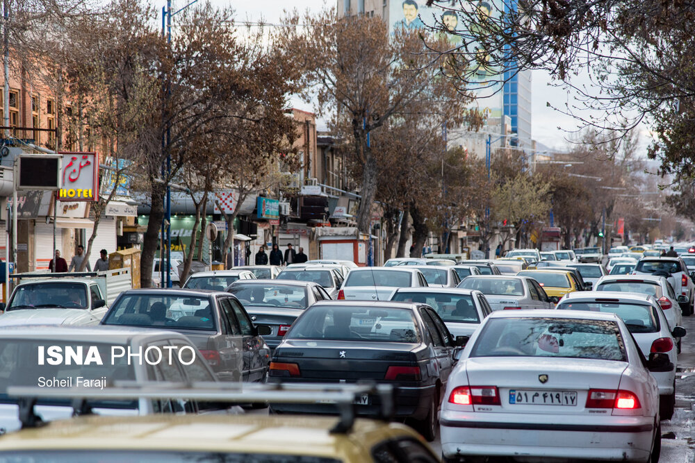 خیابان‌های شلوغ تفرجگاه‌های ارومیه