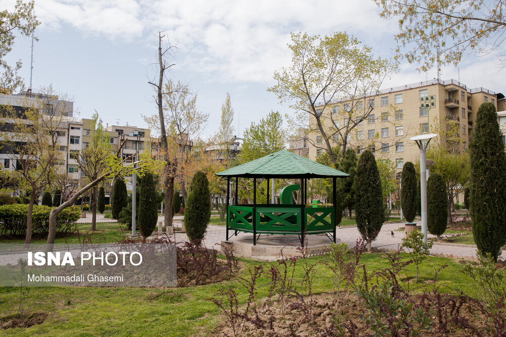 بوستان هنرمندان در روز طبیعت