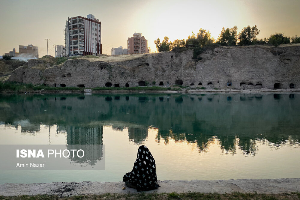 حضور مردم کنار رودخانه دز در ایام کرونا