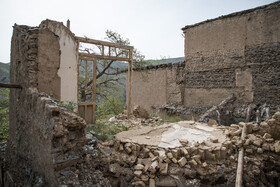 یکی از دلایل تخریب این روستا فرسودگی بناهای آن است.