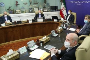 صنعت نفت در چند جبهه مقابله با تحریم‌ها و تبعات کرونا مشغول مبارزه است