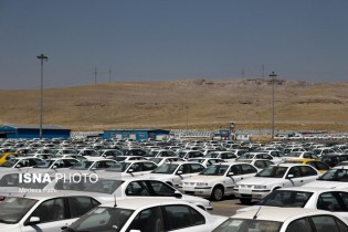 تخلیه ماشین‌های صفر کیلومتر و بدون پلاک از پارکینگ‌ها
