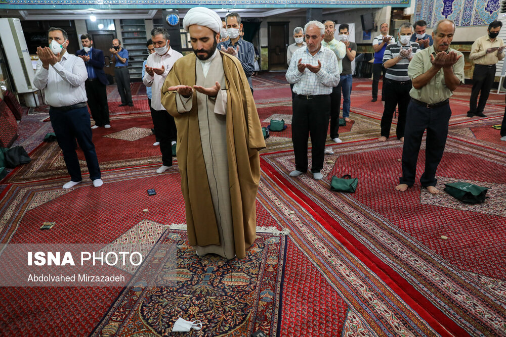 اقامه نماز عیدسعید فطر در مسجد موسی بن جعفر (ع)