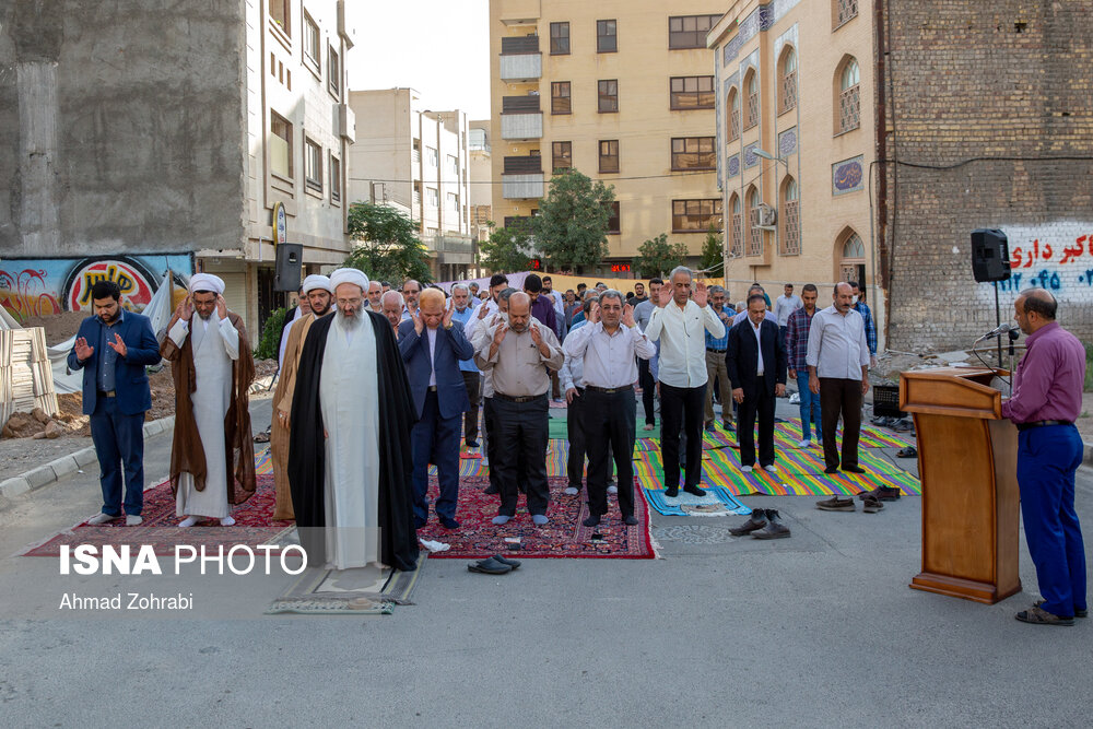 اقامه نماز عید سعید فطر قم