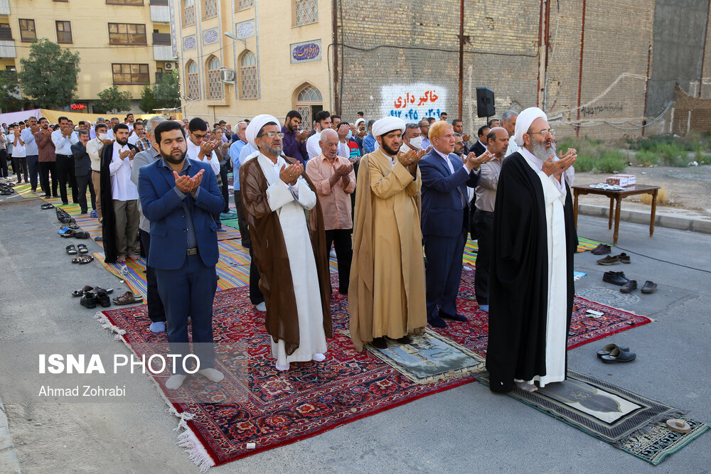 اقامه نماز عید سعید فطر قم