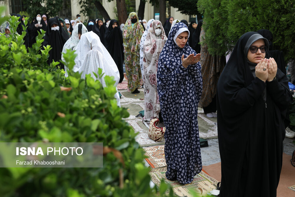 اقامه نماز عیدسعید فطر - دانشگاه تهران