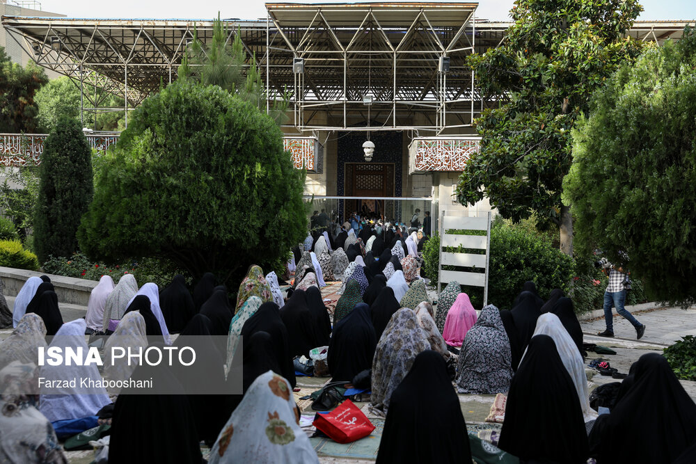 اقامه نماز عیدسعید فطر - دانشگاه تهران