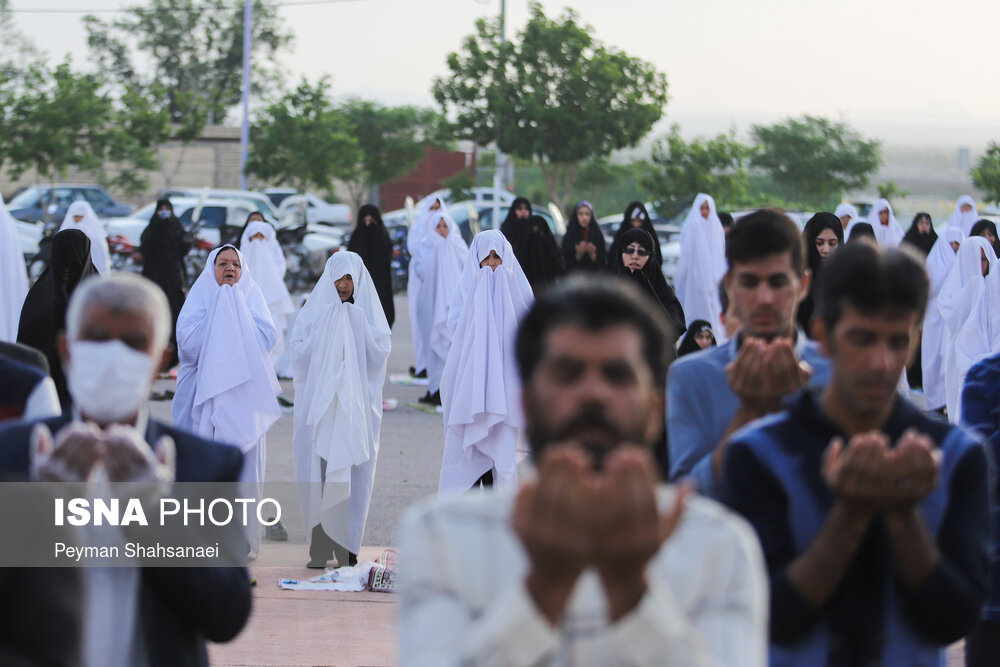 نماز عید سعید فطر در ورزنه