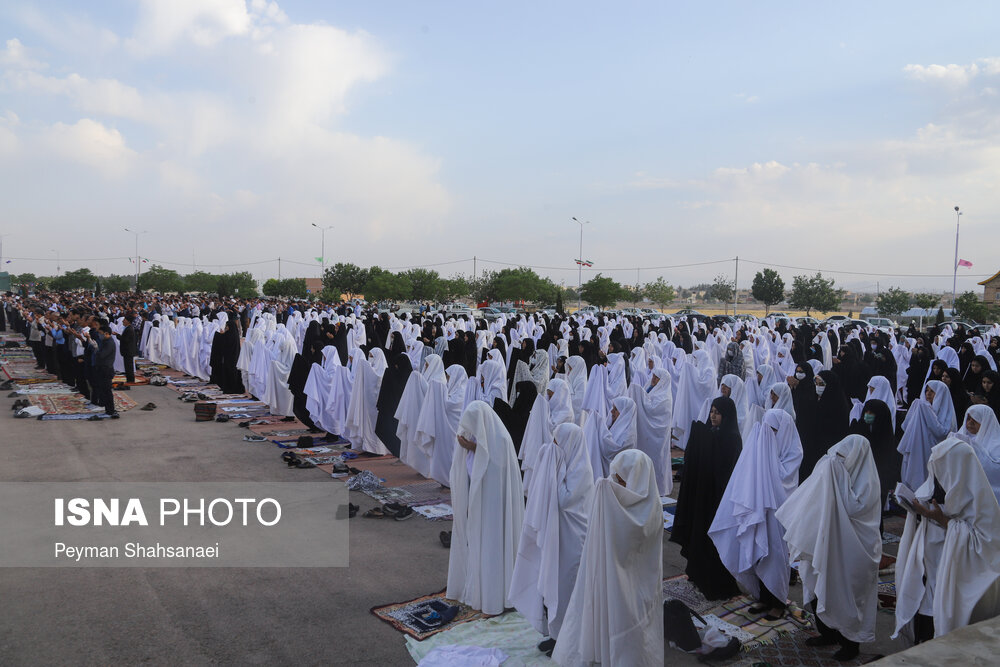 نماز عید سعید فطر در ورزنه