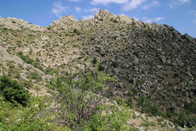 طبیعت ارتفاعات روستای مزرعه و قلعه شیور