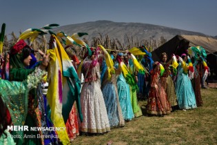 دعوت به مراسم ویروسی