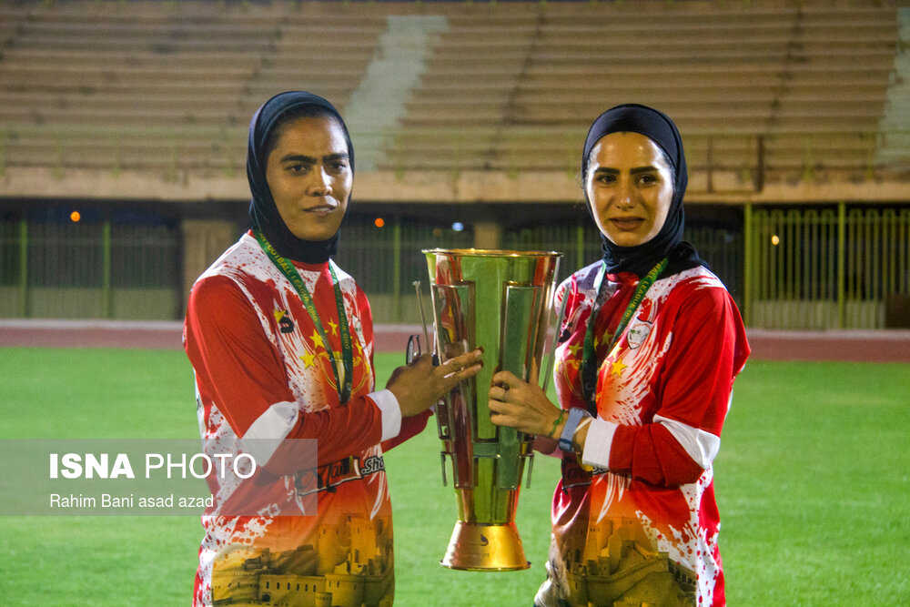 جشن قهرمانی و اهدای جام لیگ برتر بانوان به شهرداری بم