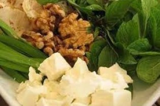 خوردن پنیر با این 2 ماده غذایی ممنوع است