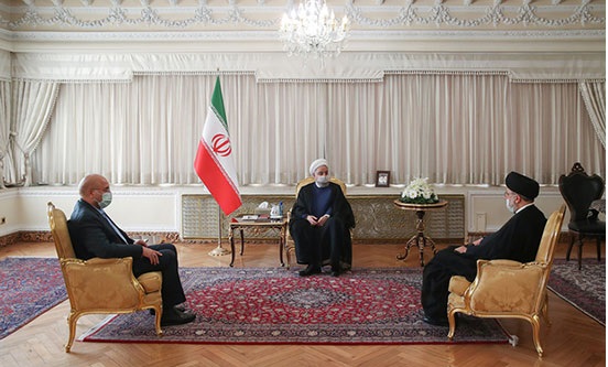 لغو جلسه سران قوا از سوی روحانی خبرساز شد