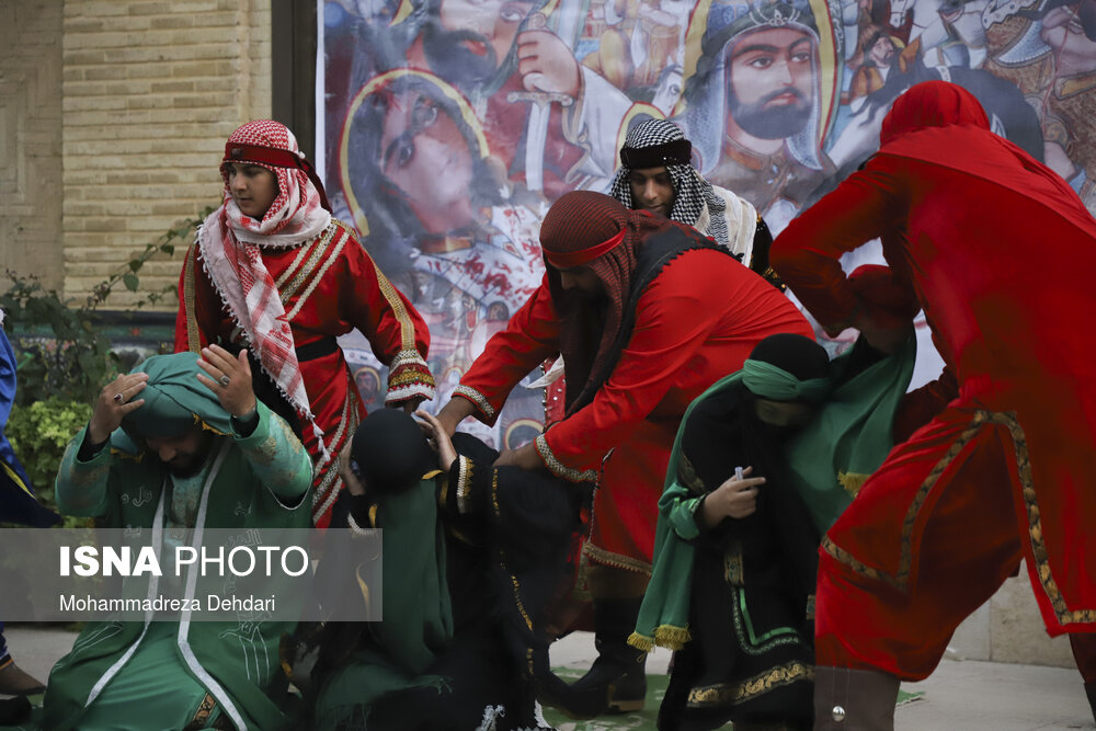 آیین تعزیه خوانی توسط گروه‌ چهارده معصوم محله سعدی - باغ دلگشا شیراز