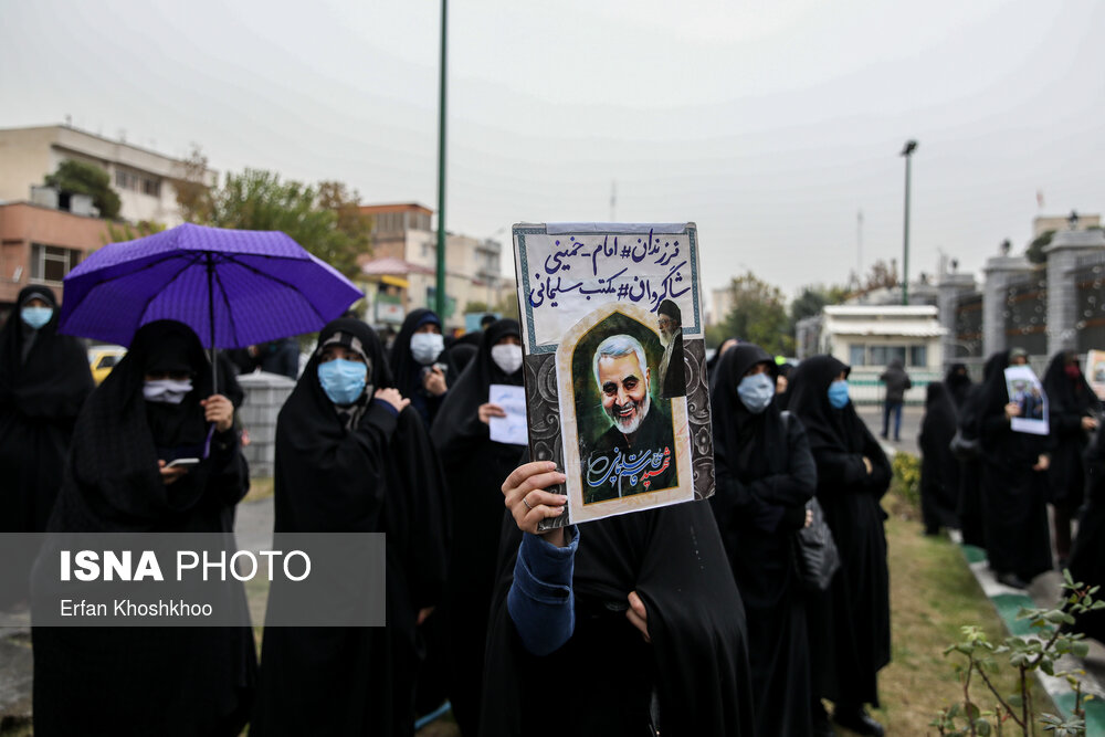 تجمع مردمی و دانشجویی بر علیه ترور دانشمند هسته ای شهید فخری زاده در تهران