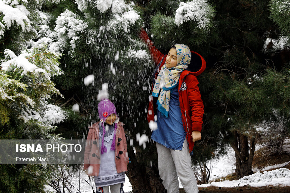 بارش اولین برف زمستانی در اصفهان