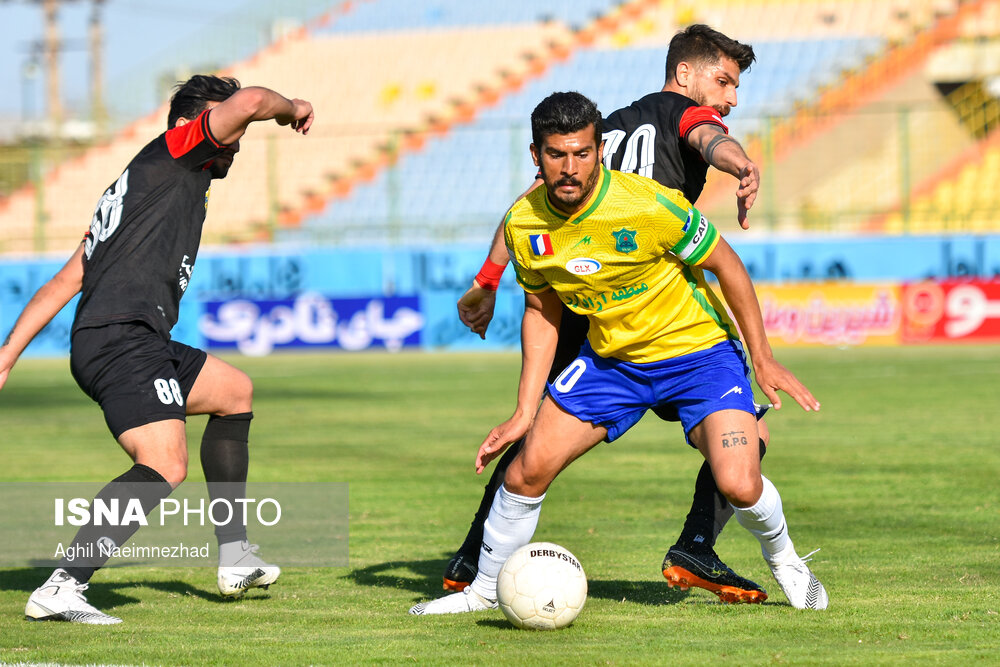 هفته شانزدهم لیگ برتر فوتبال،  صنعت نفت آبادان - پرسپولیس
