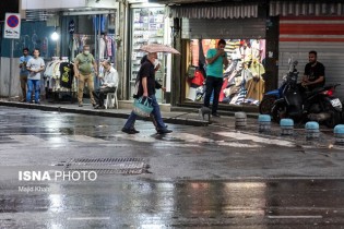 باران و رعد و برق در بیش از ۱۰ استان کشور