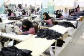 کرونا فعالیت خیاطان را نصف کرد/ مزون‌های بدون تابلو مجوز ندارند