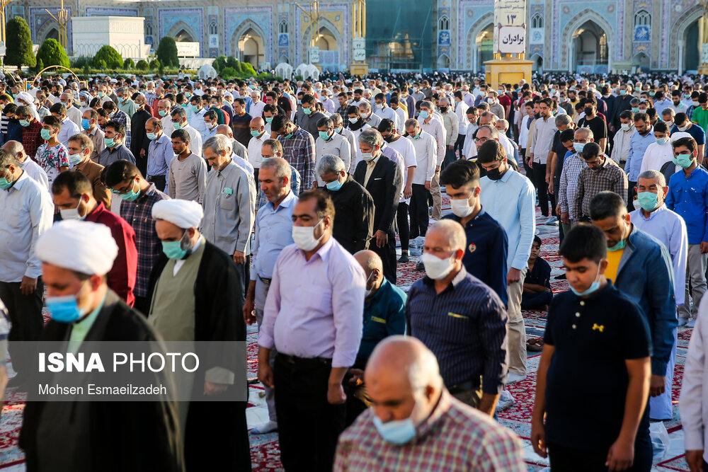 اقامه نماز عید قربان ـ حرم مطهر رضوی‎