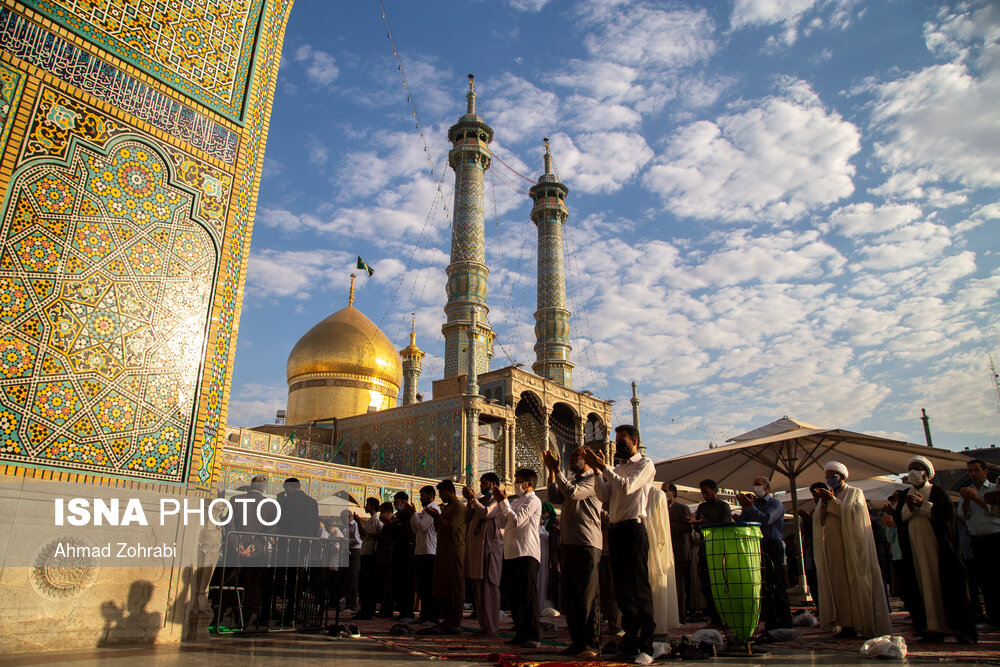 نماز عید قربان در حرم حضرت فاطمه معصومه(س)
