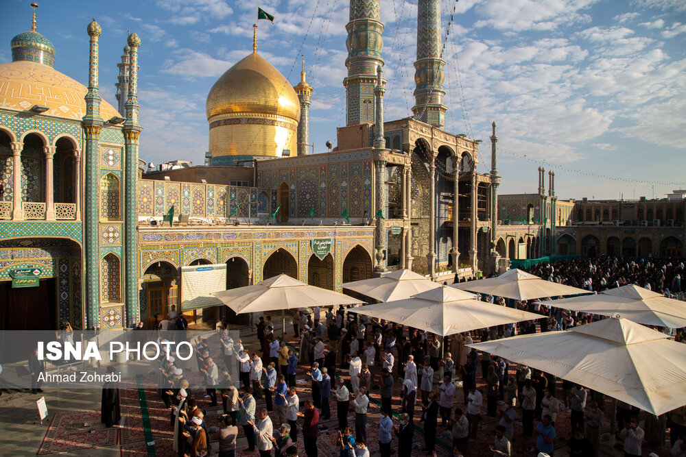 نماز عید قربان در حرم حضرت فاطمه معصومه(س)