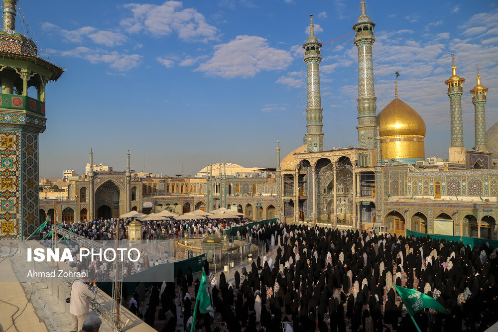 نماز عید قربان در حرم حضرت فاطمه معصومه(س)