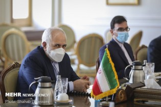 گفتگوی تلفنی ظریف با «بورل»/ برجام و تحولات افغانستان بررسی شد