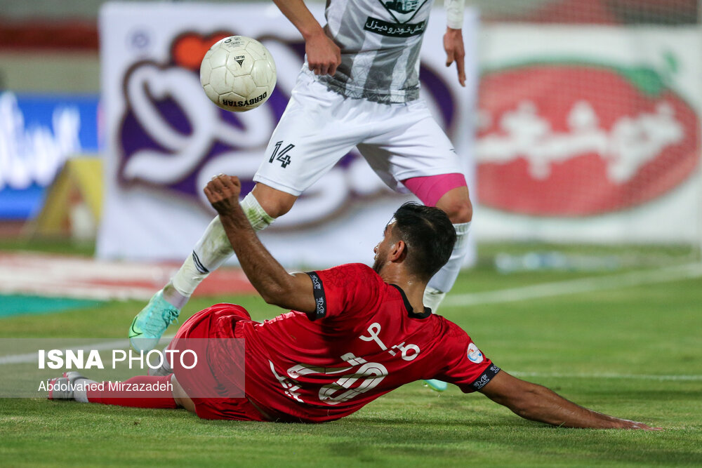 هفته بیست و نهم لیگ برتر فوتبال، پرسپولیس - تراکتور