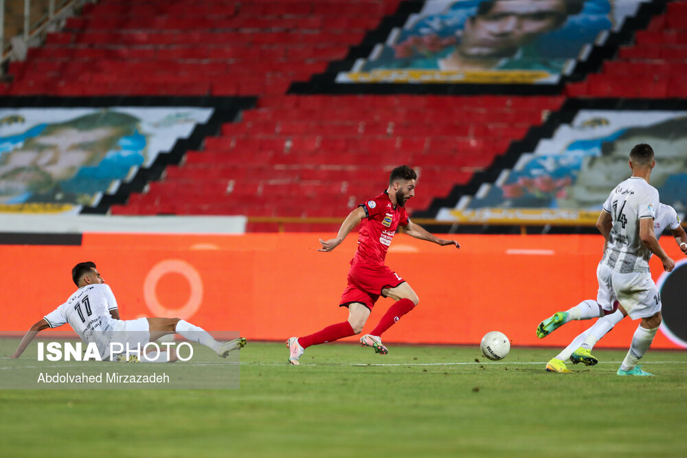 هفته بیست و نهم لیگ برتر فوتبال، پرسپولیس - تراکتور