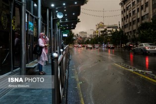 رگبار باران و رعدوبرق در برخی استان‌های کشور/ احتمال طغیان رودخانه‌ها