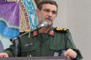 پاسداران جوان باید حافظ بیرق مبارزه با مستکبران باشند