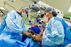 دکتر غفارزاده در سفر چهار روزه‌ی خود به ابرکوه به همراه یک تیم کامل پزشکی، ۵۰۰ ویزیت و بیش از ۵۰ عمل جراحی رایگان داشته و  همچنین۲۰ عینک رایگان نیز توزیع کرده است.