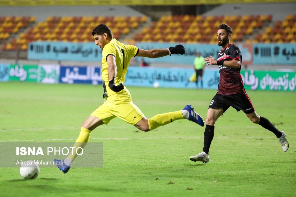 هفته اول لیگ برتر فوتبال؛ فولاد - پرسپولیس