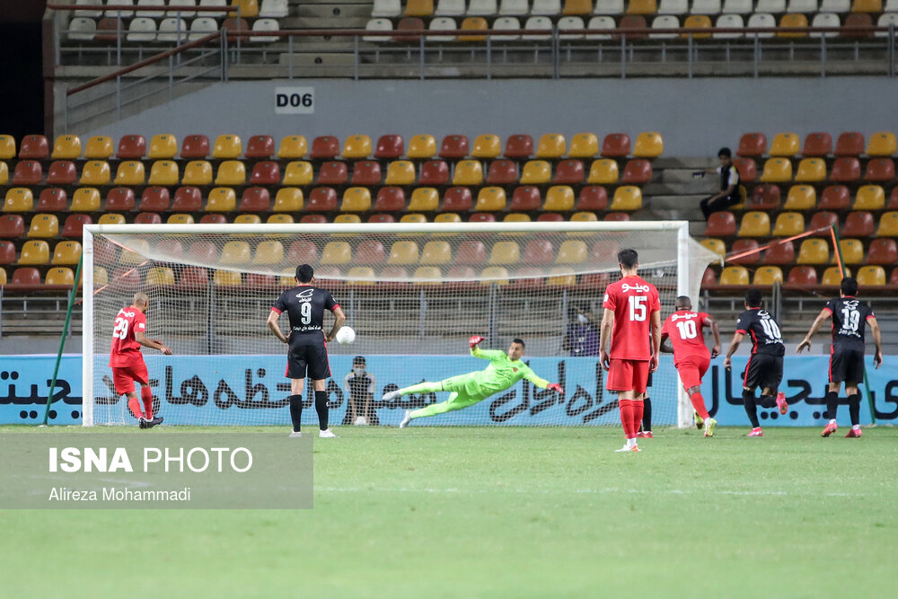 هفته اول لیگ برتر فوتبال؛ فولاد - پرسپولیس
