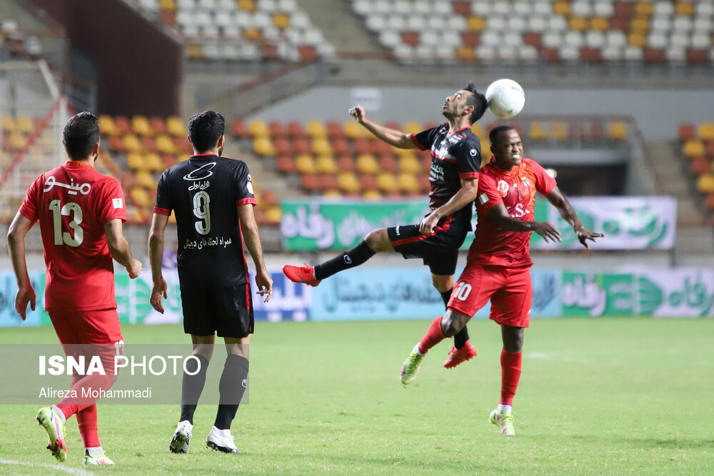 هفته اول لیگ برتر فوتبال؛ فولاد - پرسپولیس