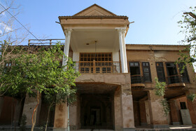 خانه‌ای در کوچه سنگتراش ها متعلق به تاجری به نام(ماردیوس یسائیان) درحال بازسازی با قدمت صد و پنجاه ساله