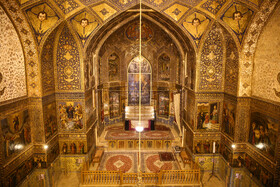 سالن داخلی کلیسای بیت لحم از نمای بالا در بازدید تور محله اروپایی اصفهان