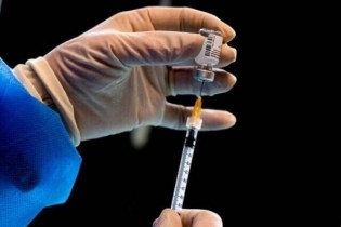 میزان اثربخشی واکسن‌های وارد شده چقدر است؟/ "فخرا" و "کووپارس" برای دوز سوم