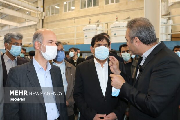 بازدید محمد مخبر معاون اول رئیس جمهور از آب شیرین کن یک میلیون متر مکعبی بندرعباس