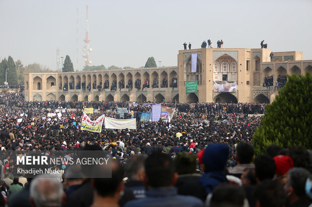 فریاد کشاورزان از بستر «زاینده‌رود»