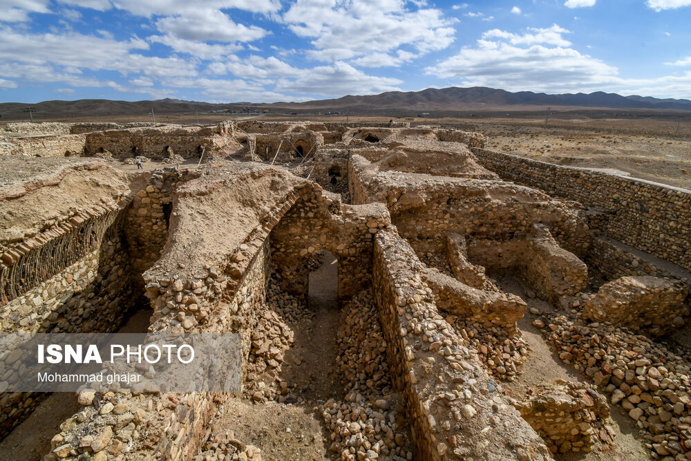 کاروانسرای سنگی آهوان - سمنان