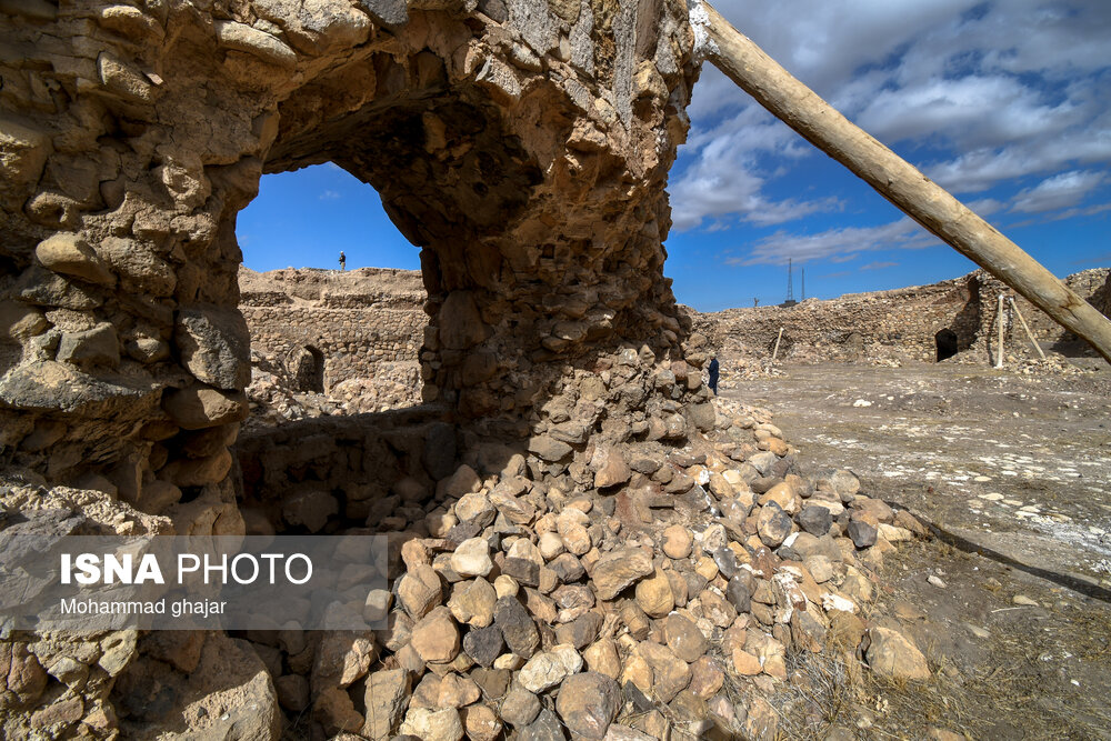 کاروانسرای سنگی آهوان - سمنان