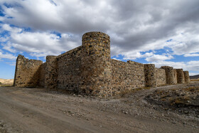 کاروانسرای سنگی آهوان - سمنان