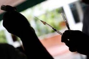 گسترش طرح تزریق واکسن یادآور کرونا در انگلیس