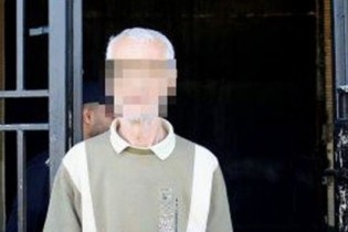 پیرمرد 95 ساله از زندان آزاد شد