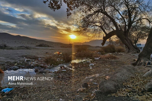 «ده بالا» غرق در زباله - کرمان