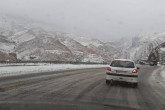 برف و باران در جاده‌های ۴ استان کشور
